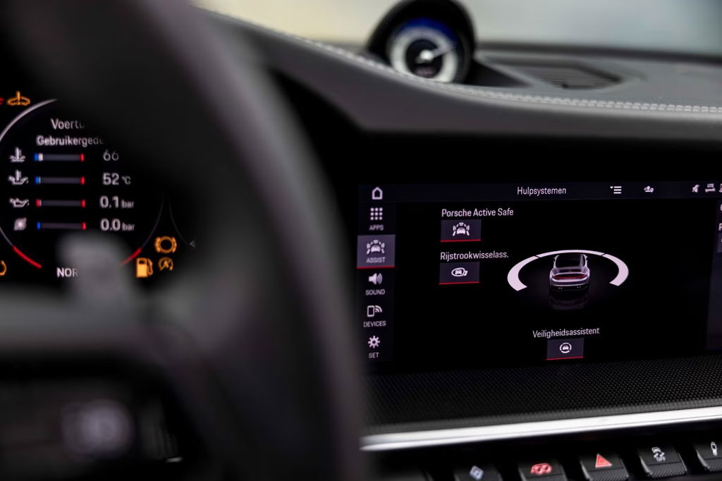 Porsche 992 Carrera 4S