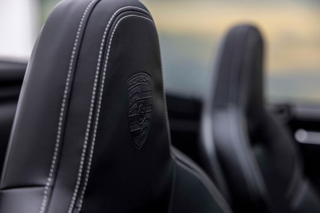 Porsche 992 Carrera 4S