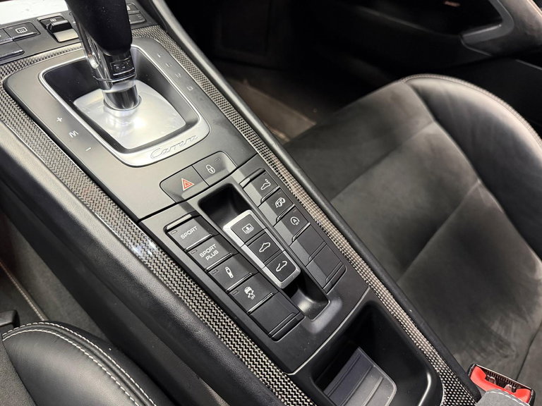 Porsche 991 Carrera GTS