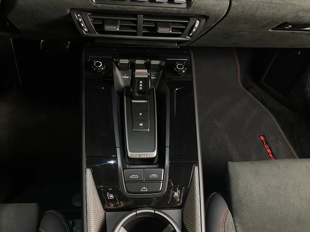 Porsche 992.2 Carrera GTS