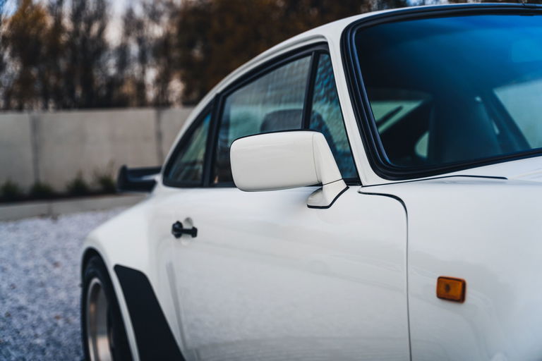 Porsche 911 Turbo 3.3