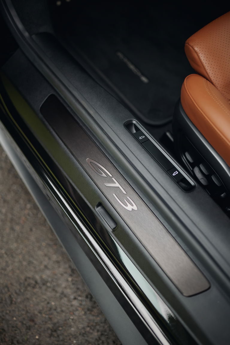 Porsche 992 GT3 Touring