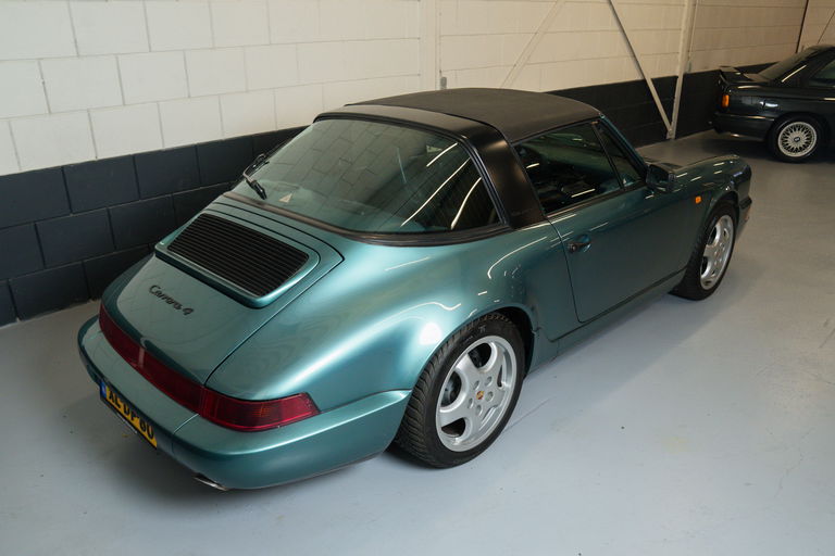 Porsche 964 Carrera 4