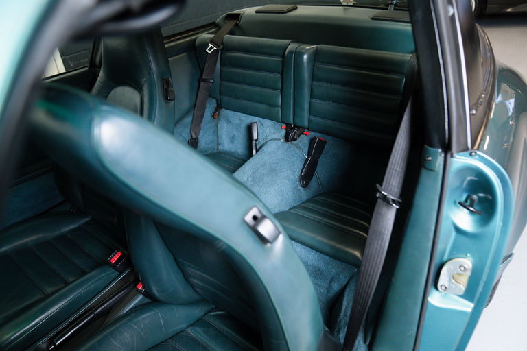 Porsche 964 Carrera 4