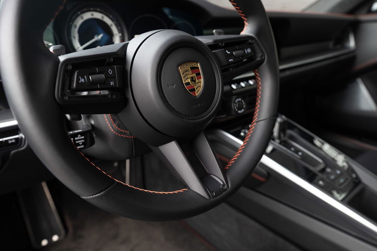 Porsche 992 Carrera 4S