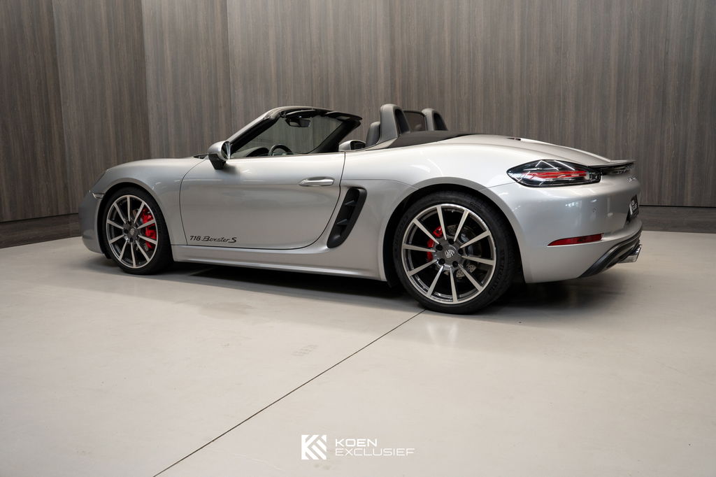 Porsche 718 Boxster S