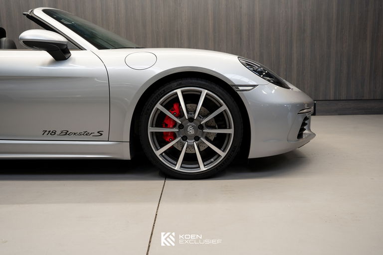 Porsche 718 Boxster S