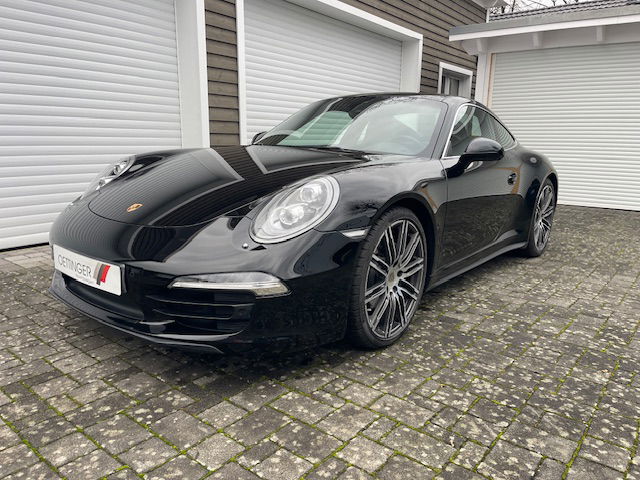 Porsche 991 Carrera 4 Black Edition