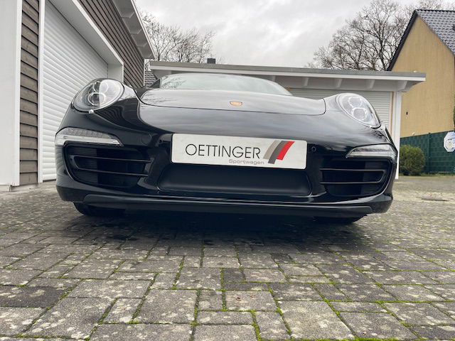 Porsche 991 Carrera 4 Black Edition