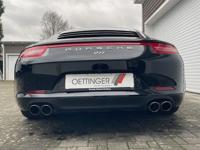 Porsche 991 Carrera 4 Black Edition