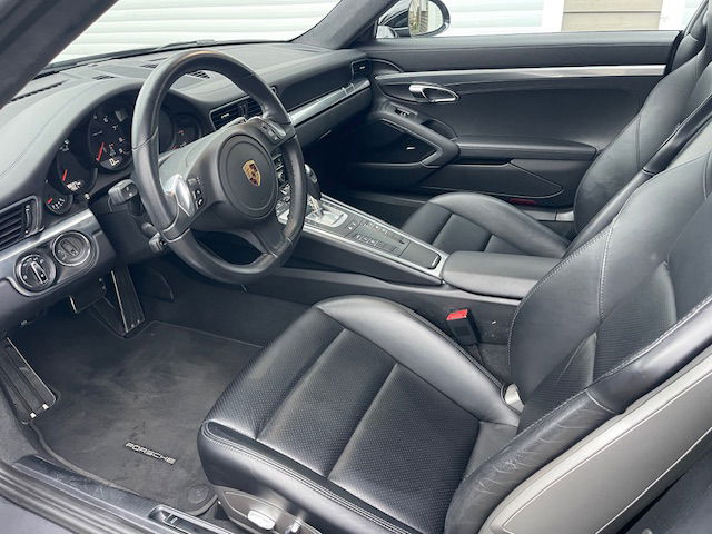 Porsche 991 Carrera 4 Black Edition