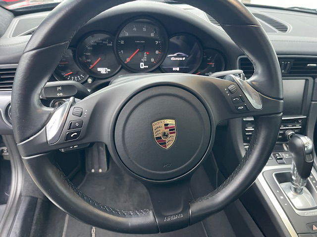 Porsche 991 Carrera 4 Black Edition