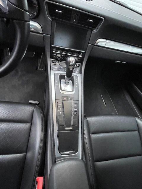 Porsche 991 Carrera 4 Black Edition