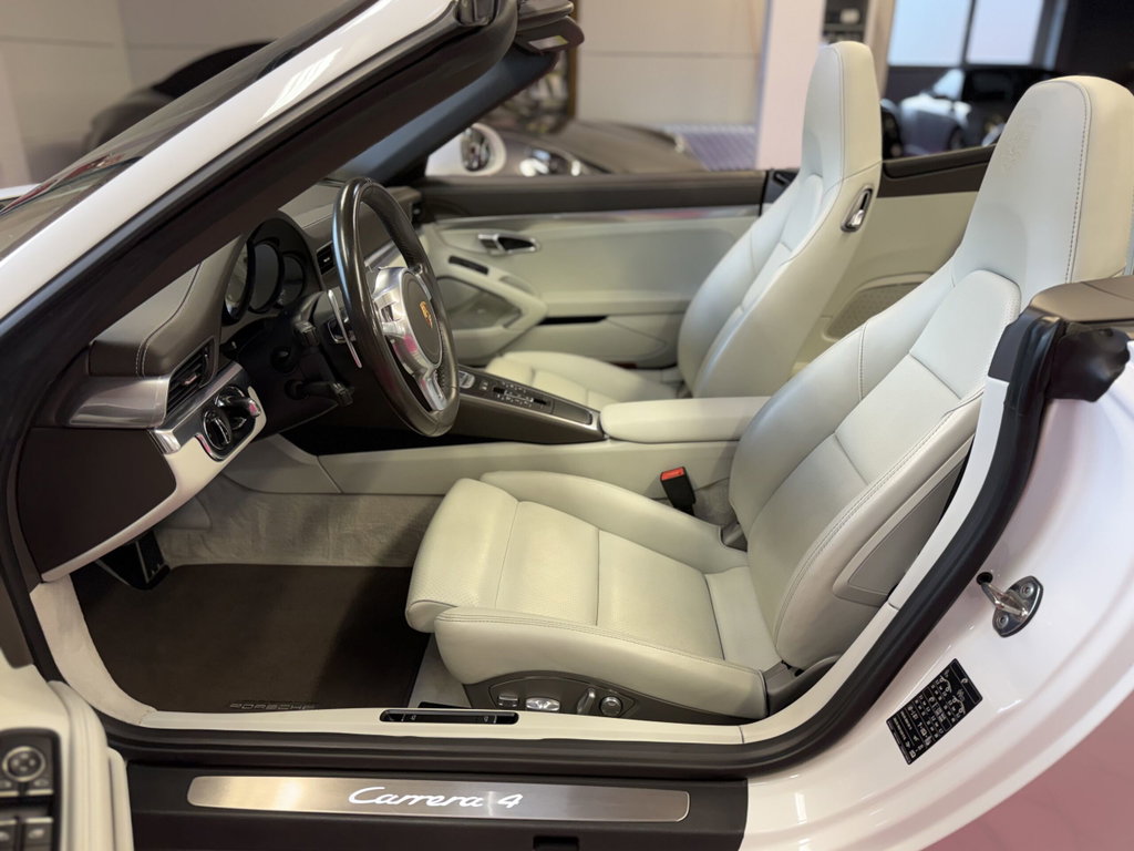 Porsche 991 Carrera 4
