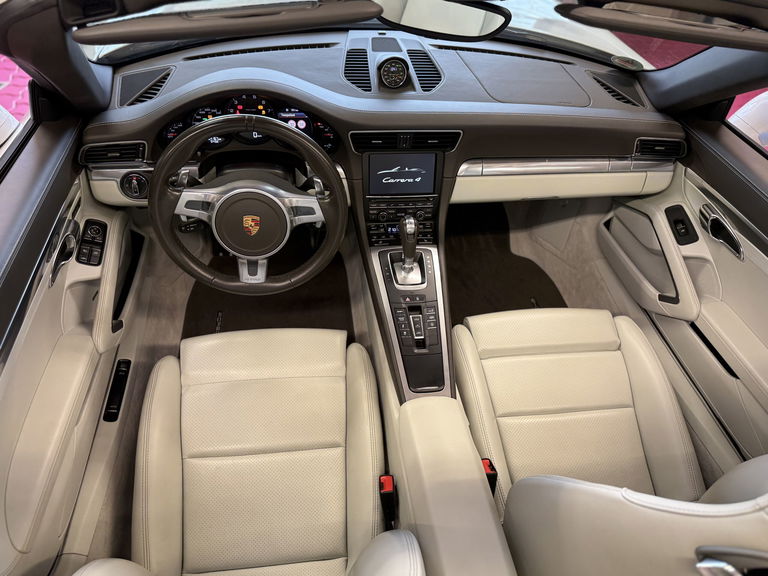Porsche 991 Carrera 4