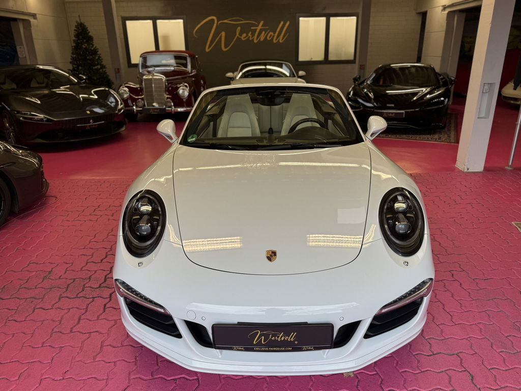 Porsche 991 Carrera 4