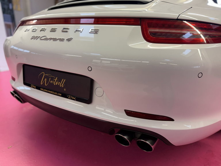 Porsche 991 Carrera 4