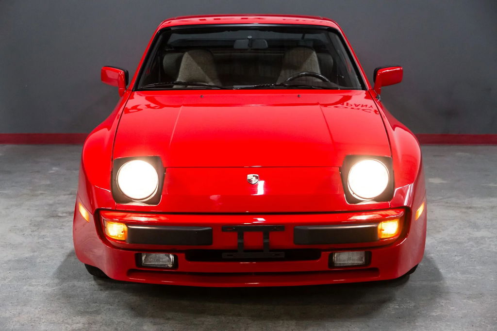 Porsche 944 Coupé