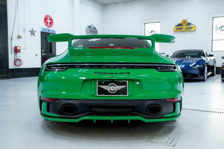 Porsche 992 Carrera GTS