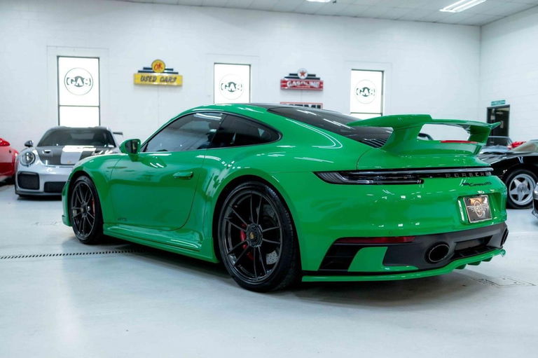 Porsche 992 Carrera GTS