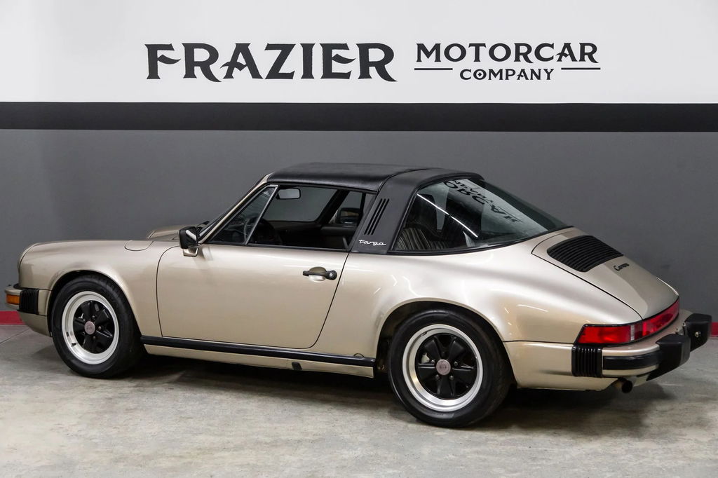 Porsche 911 Carrera 3.2 (US)