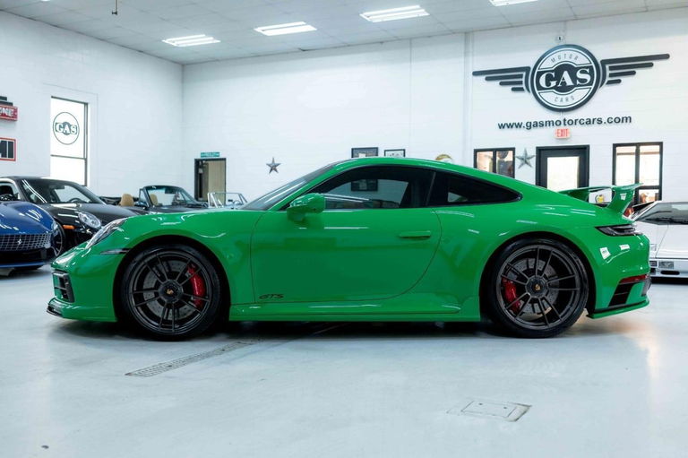 Porsche 992 Carrera GTS