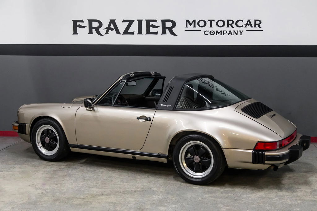 Porsche 911 Carrera 3.2 (US)