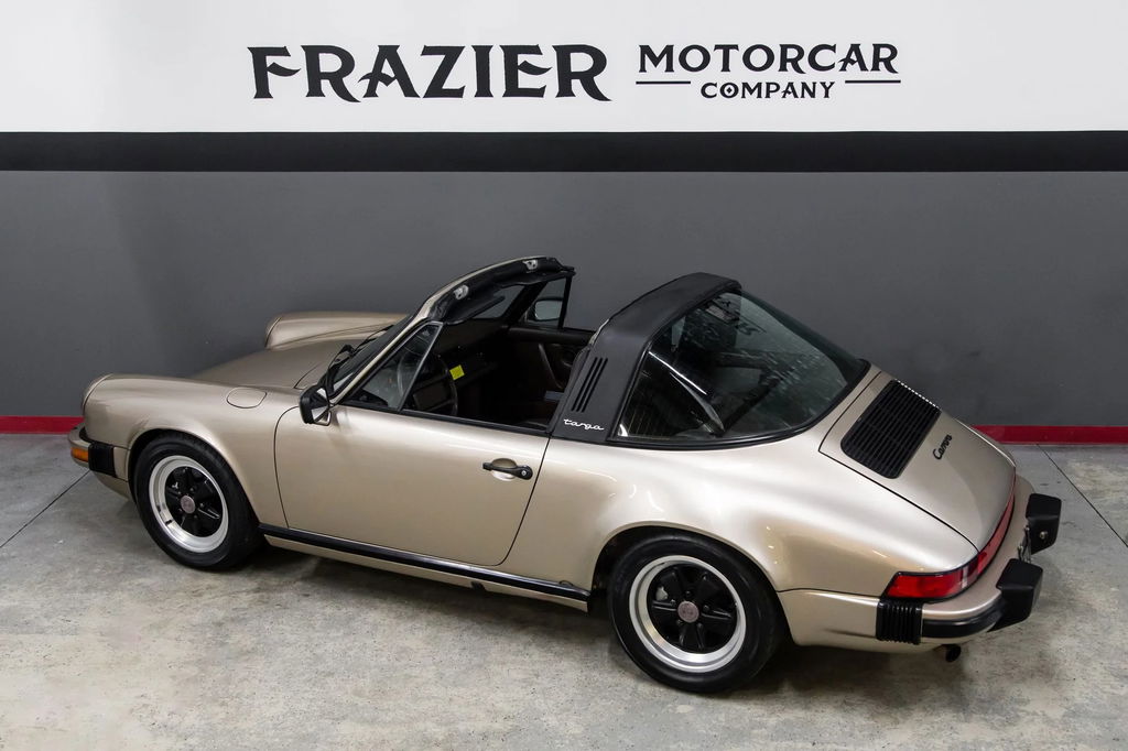 Porsche 911 Carrera 3.2 (US)