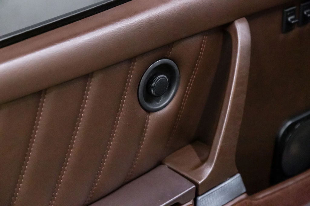 Porsche 911 Carrera 3.2 (US)