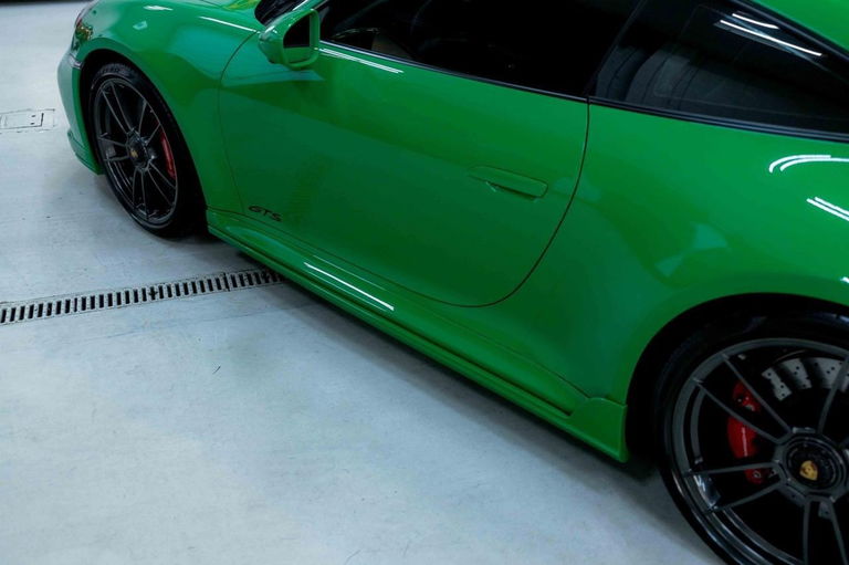 Porsche 992 Carrera GTS