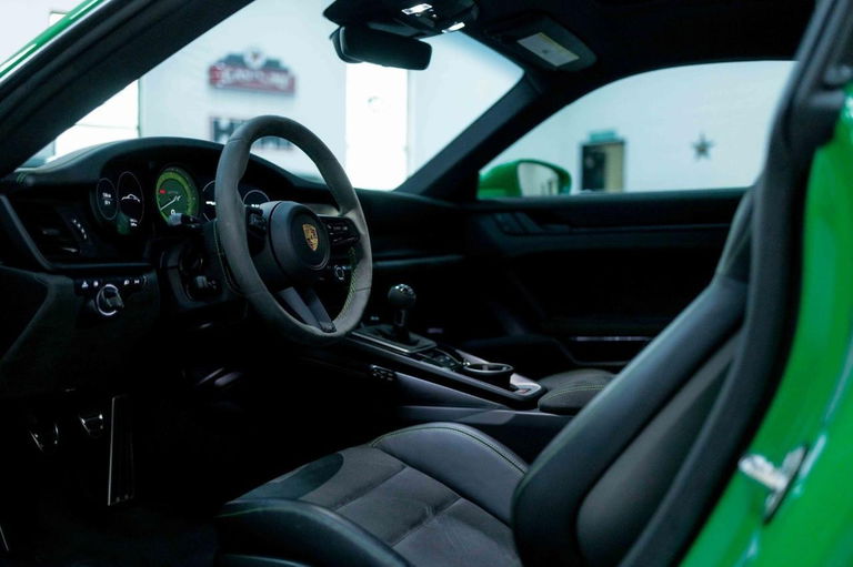 Porsche 992 Carrera GTS