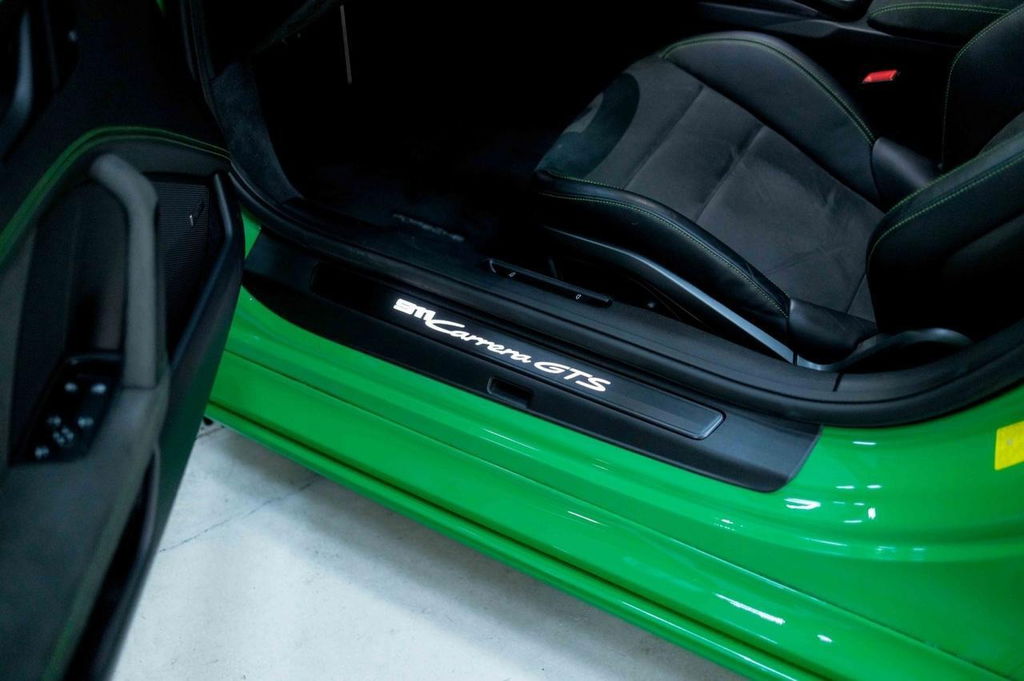 Porsche 992 Carrera GTS