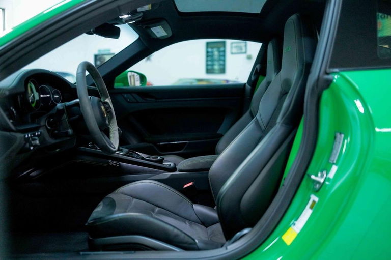 Porsche 992 Carrera GTS