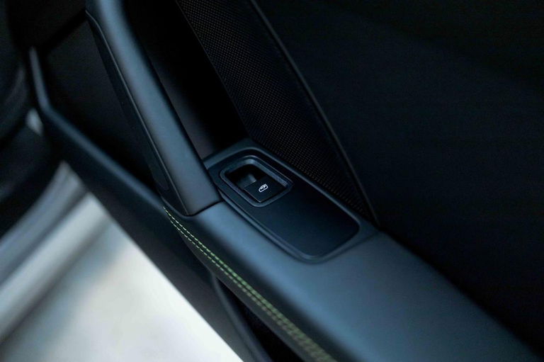 Porsche 992 Carrera T