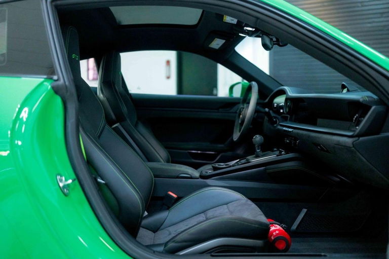 Porsche 992 Carrera GTS