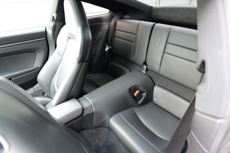 Porsche 992 Carrera 4 GTS