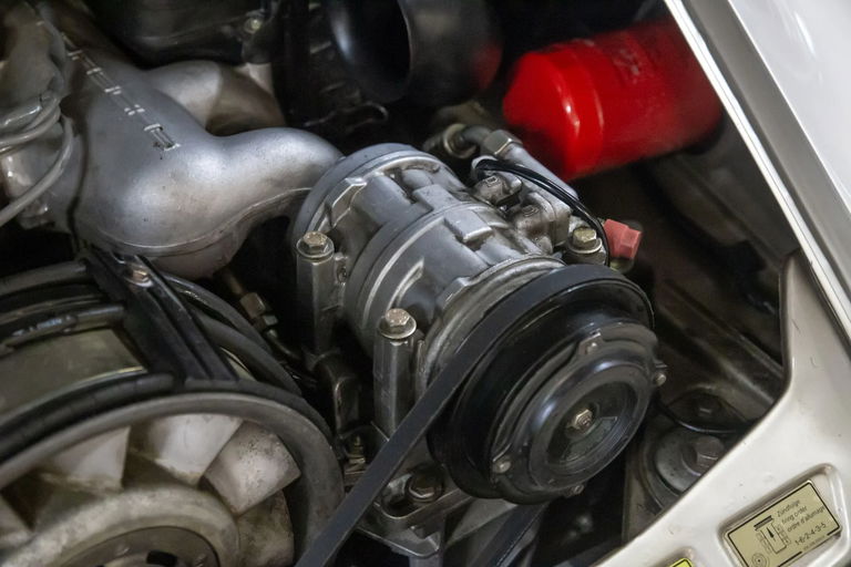 Porsche 911 Carrera 3.2 (US)