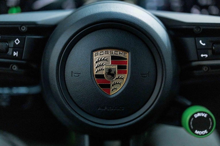 Porsche 992 Carrera T