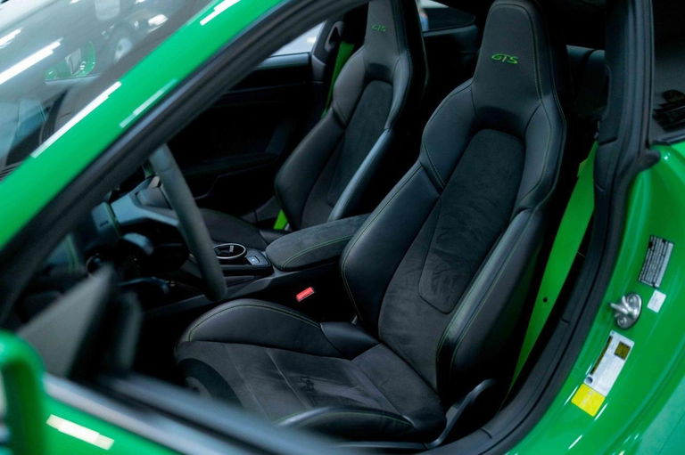 Porsche 992 Carrera GTS