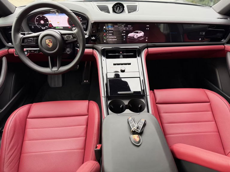 Porsche Panamera 4 E-Hybrid