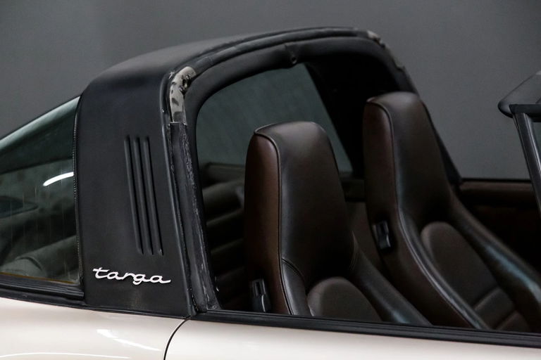 Porsche 911 Carrera 3.2 (US)