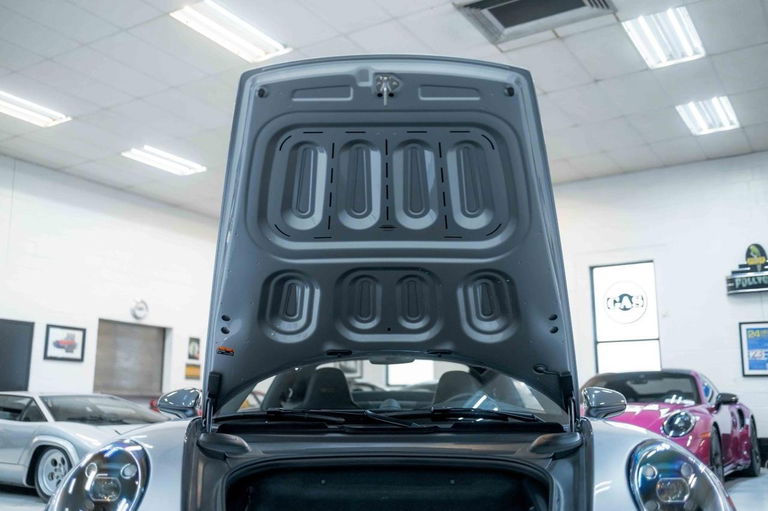 Porsche 992 Carrera T