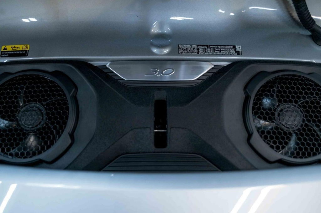 Porsche 992 Carrera T