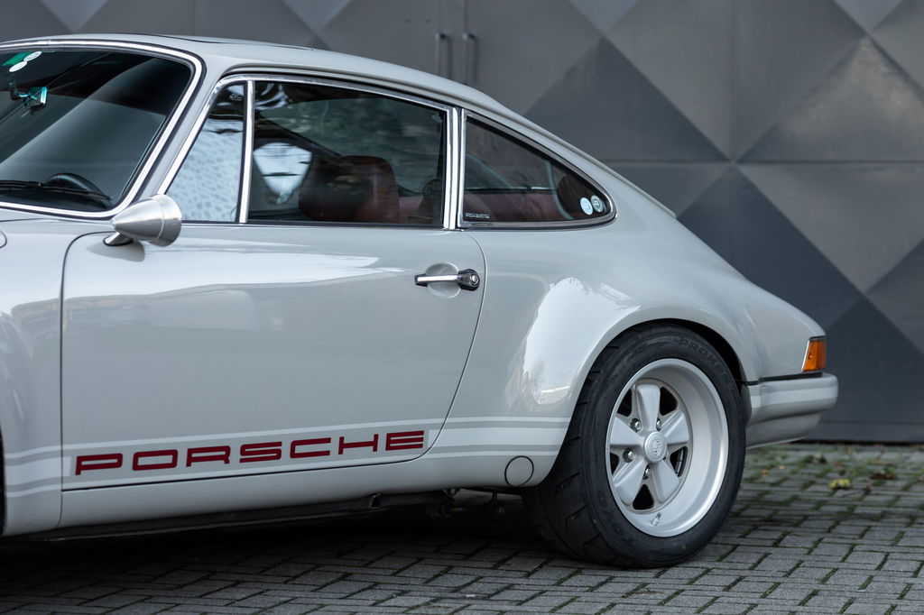 Porsche 911 Backdate