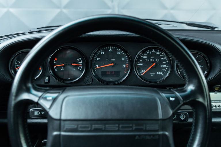 Porsche 964 Carrera 4