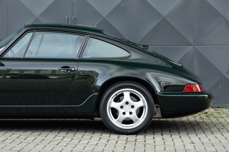 Porsche 964 Carrera 4