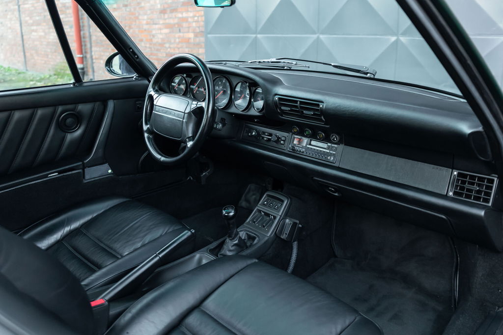 Porsche 964 Carrera 4