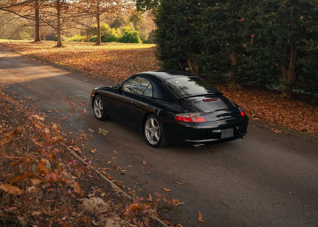 Porsche 996.2 Carrera 2003 - elferspot.com - Marketplace for