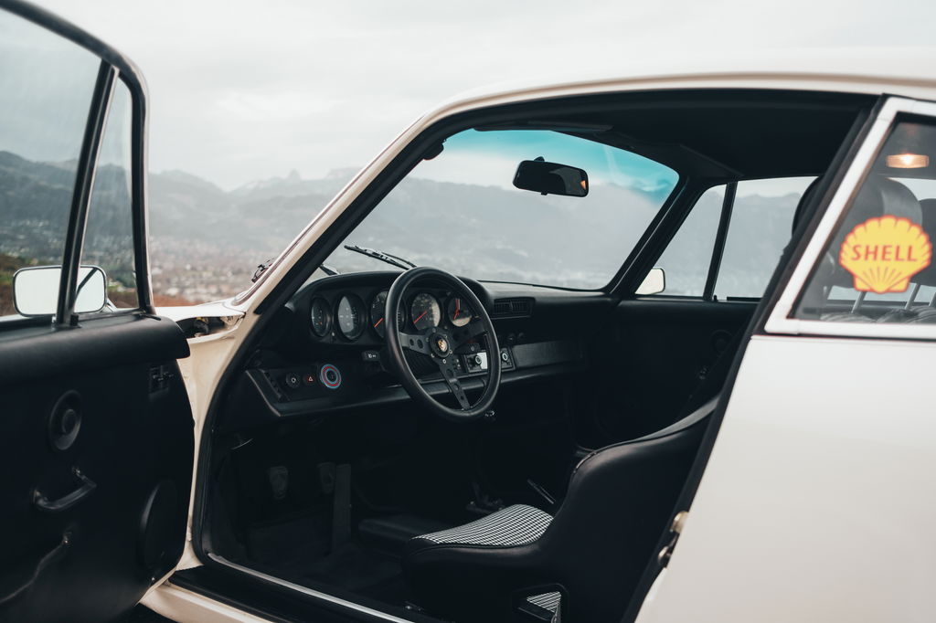 Porsche 911 Backdate