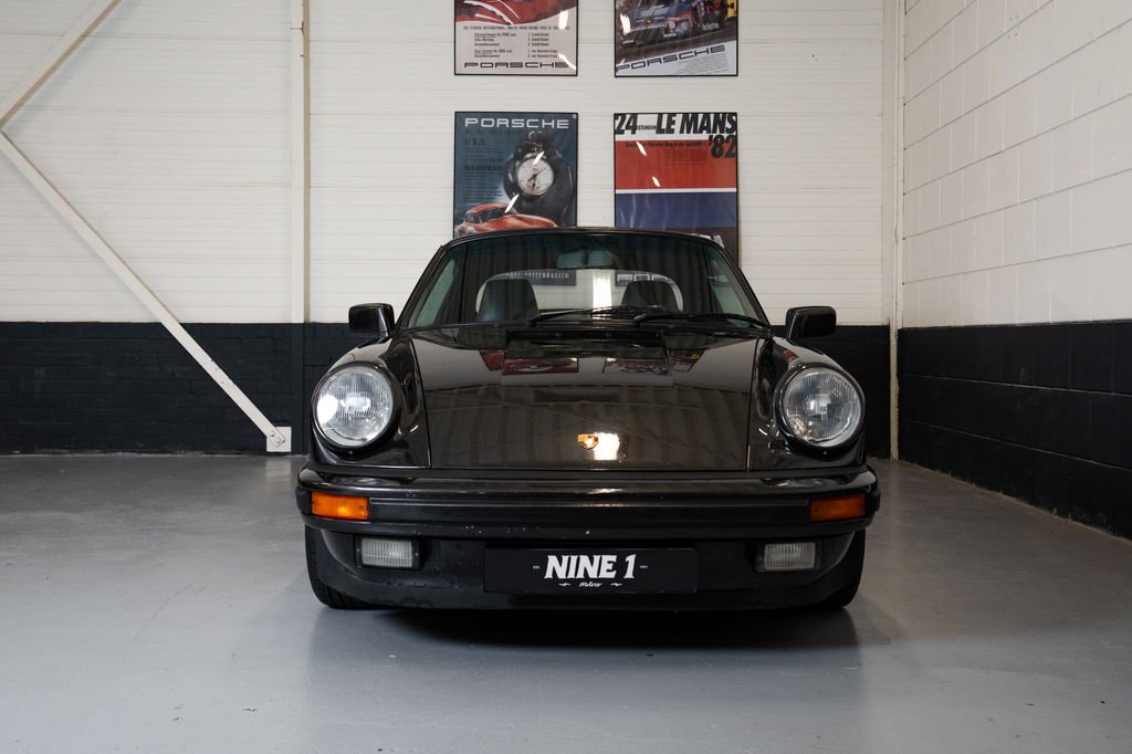 Porsche 911 Carrera 3.2